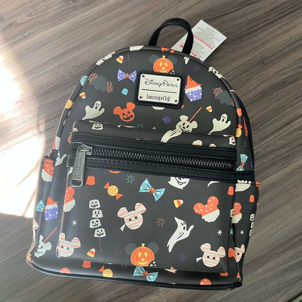 Loungefly Disney halloween treat mini backpack NWT